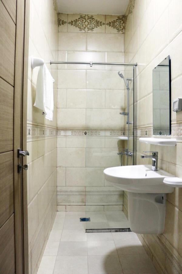Roza Hotel Apartments Mascate Esterno foto