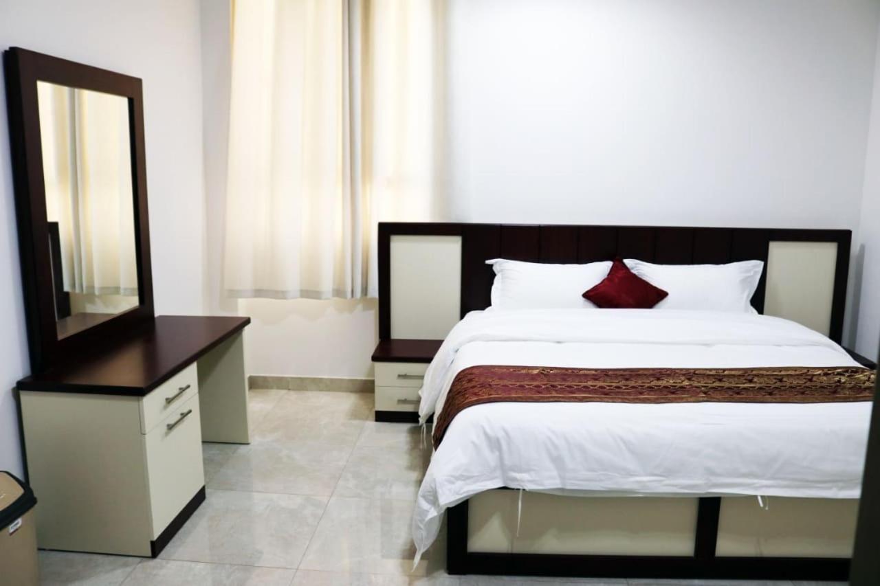 Roza Hotel Apartments Mascate Esterno foto